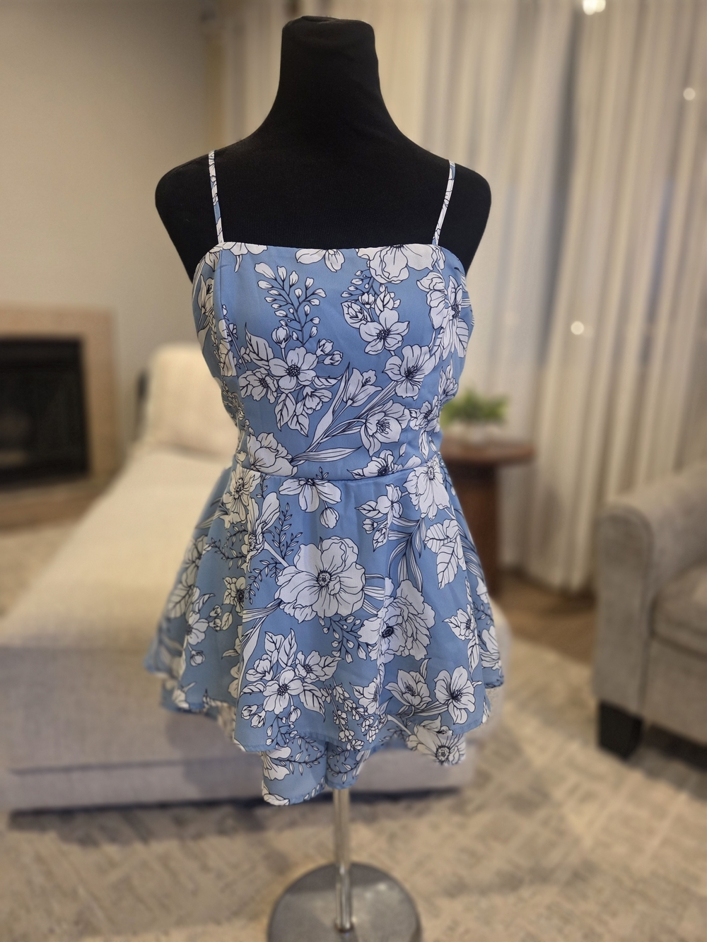 Beautiful Floral Romper (Fashion Nova)